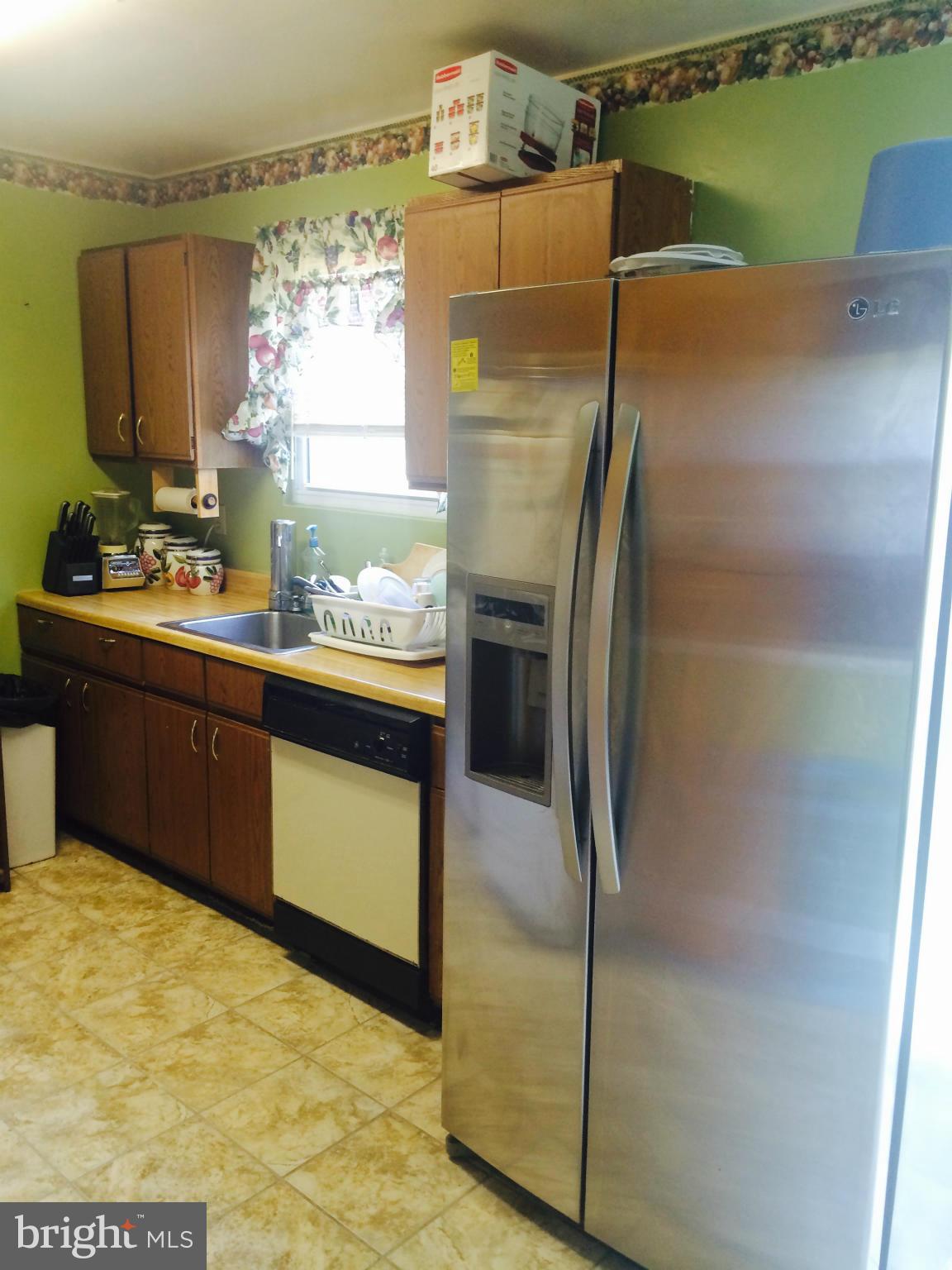 1223 Chillum Road Hyattsville, MD 20782 - Photo 7 of 20 Kitchen