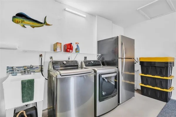 $355,900 | 2869 Doone Circle, Palm Harbor, FL 34684