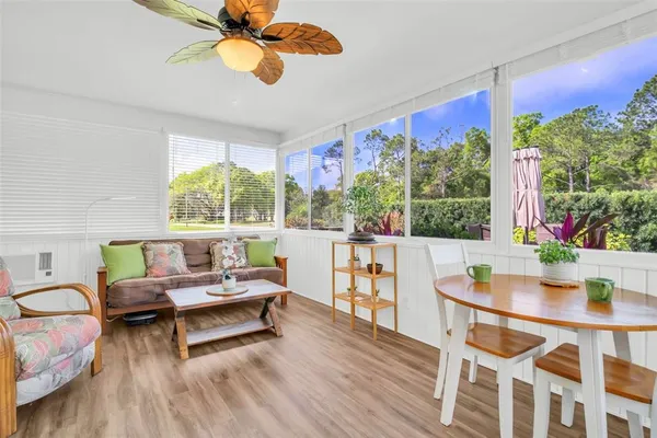 $355,900 | 2869 Doone Circle, Palm Harbor, FL 34684