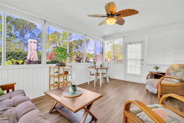 $355,900 | 2869 Doone Circle, Palm Harbor, FL 34684