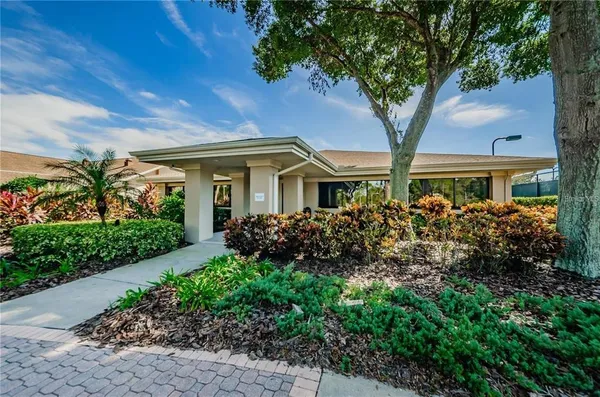 $355,900 | 2869 Doone Circle, Palm Harbor, FL 34684