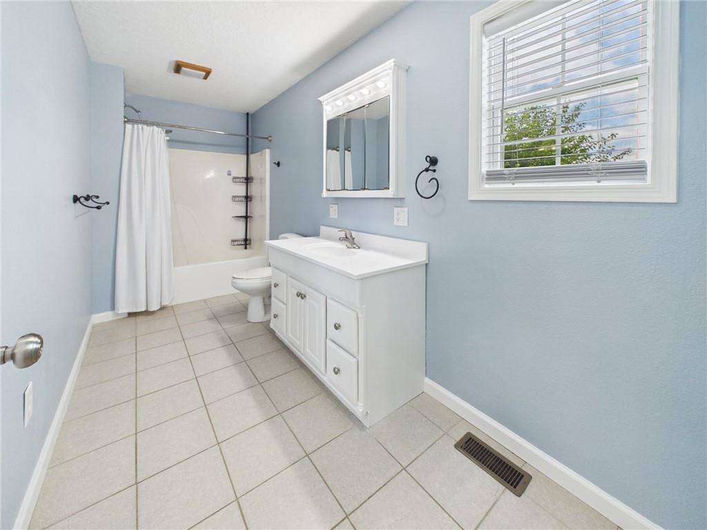 808 Northeast 221st Road Warrensburg, MO 64093 - Photo 33 of 58 Gallery Image 33
