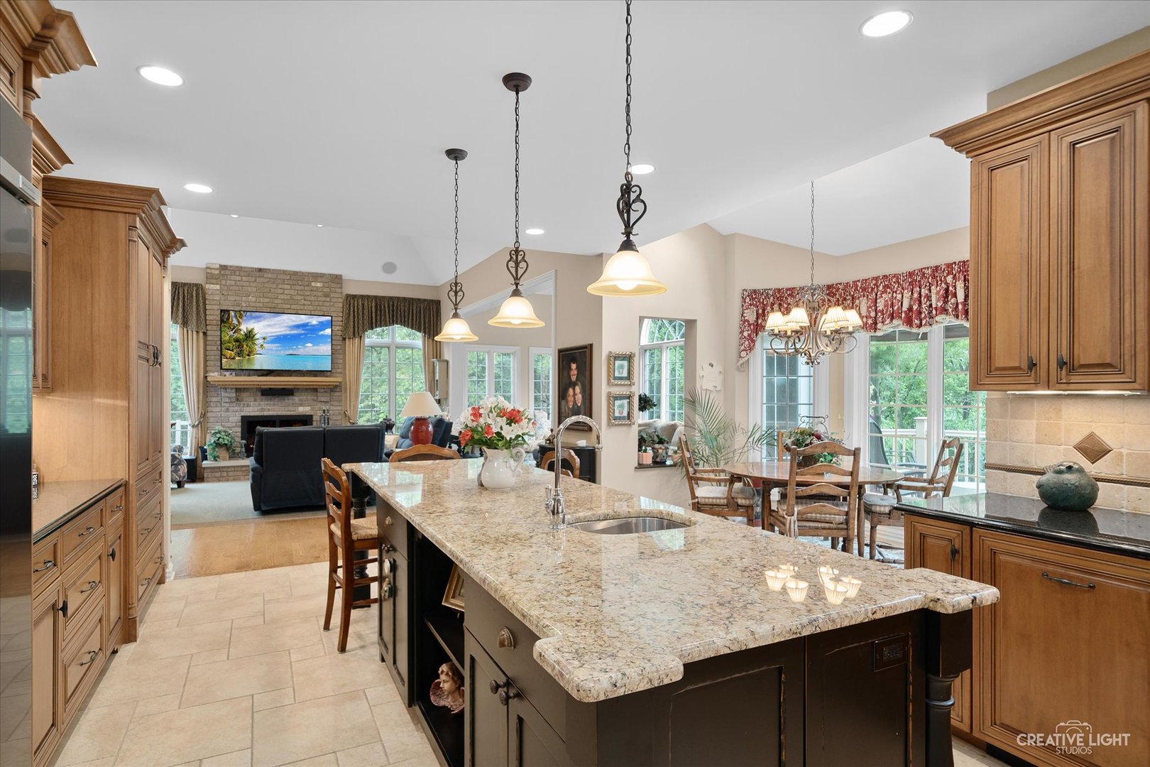 3293 Oak Knoll Road Carpentersville, IL 60110 - Photo 9 of 44 a dining table with chairs and window