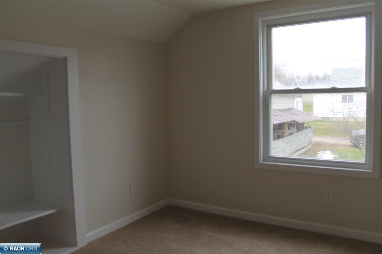 504 Broadway Gilbert, MN 55741 - Photo 15 of 26