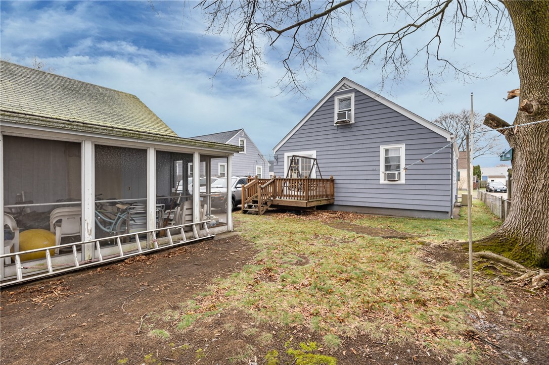 28 Corrente Avenue Pawtucket, RI 02861 - Photo 30 of 37