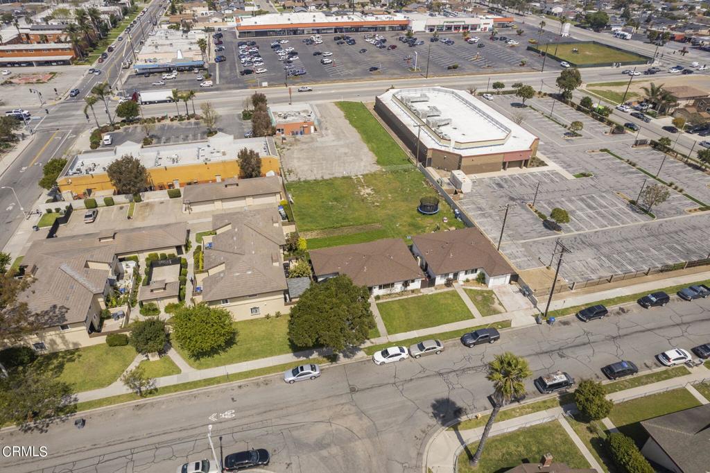 258 West Pleasant Valley Road Oxnard, CA 93033 - Photo 22 of 25 18-web-or-mls-UpmarketMedia_258Pleasantv