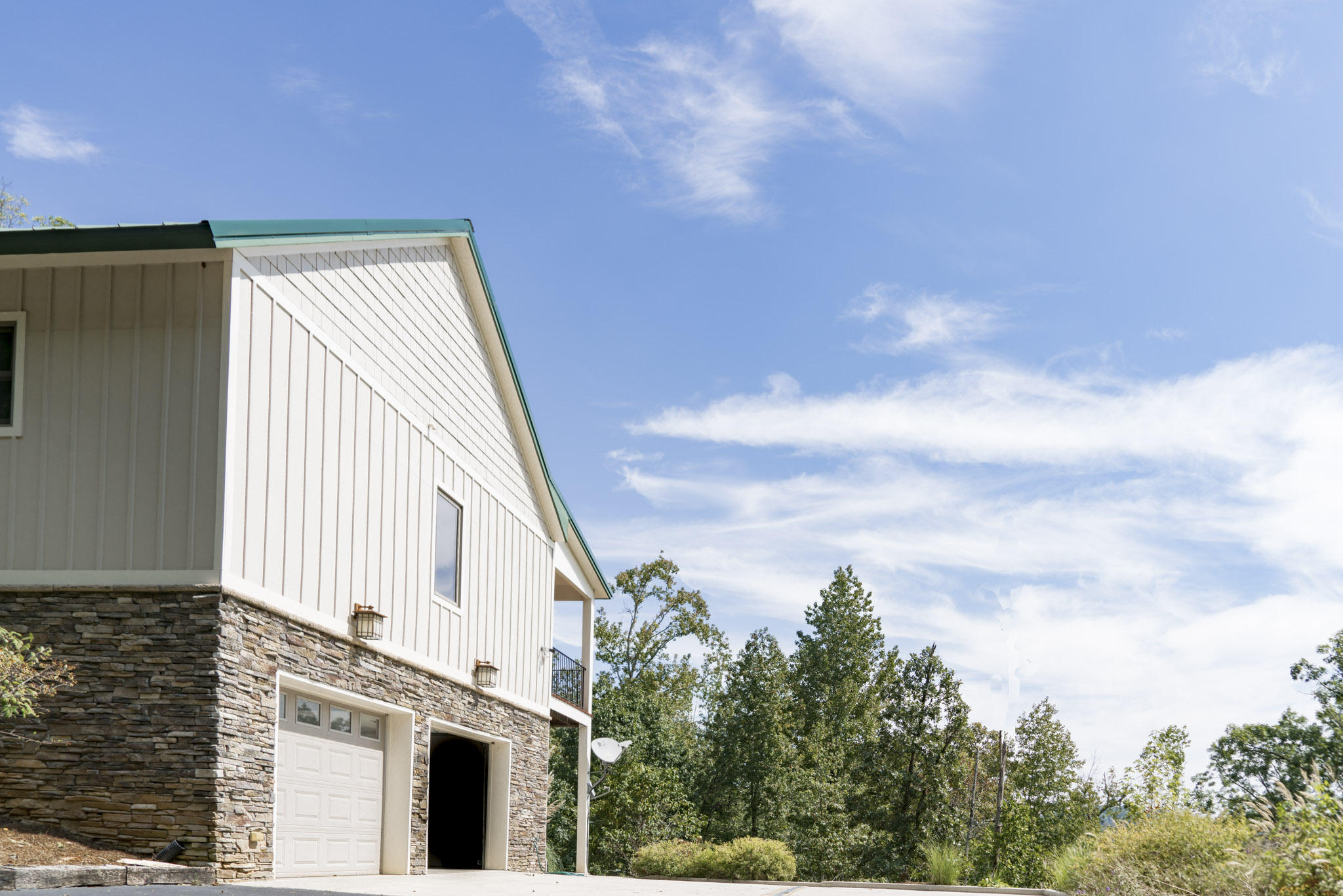 3542 W Road Signal Mountain, TN 37377 - Photo 36 of 37 DSC00158