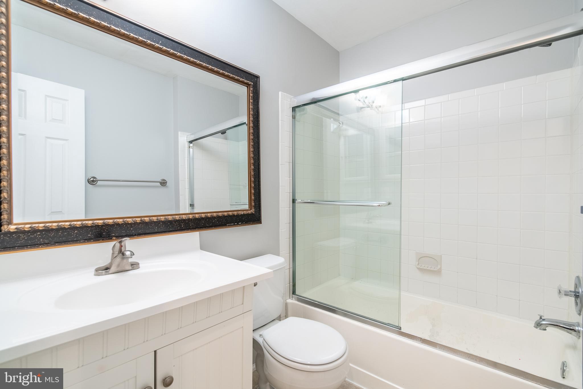 14 Braxton Drive Sterling, VA 20165 - Photo 18 of 41