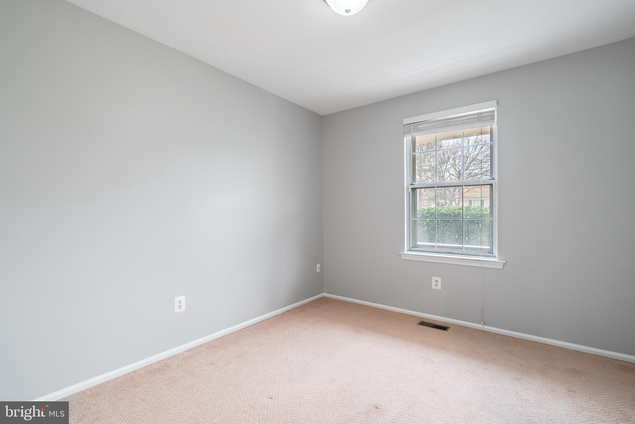 14 Braxton Drive Sterling, VA 20165 - Photo 24 of 41