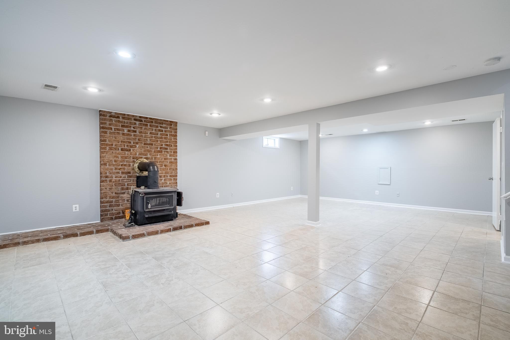 14 Braxton Drive Sterling, VA 20165 - Photo 26 of 41