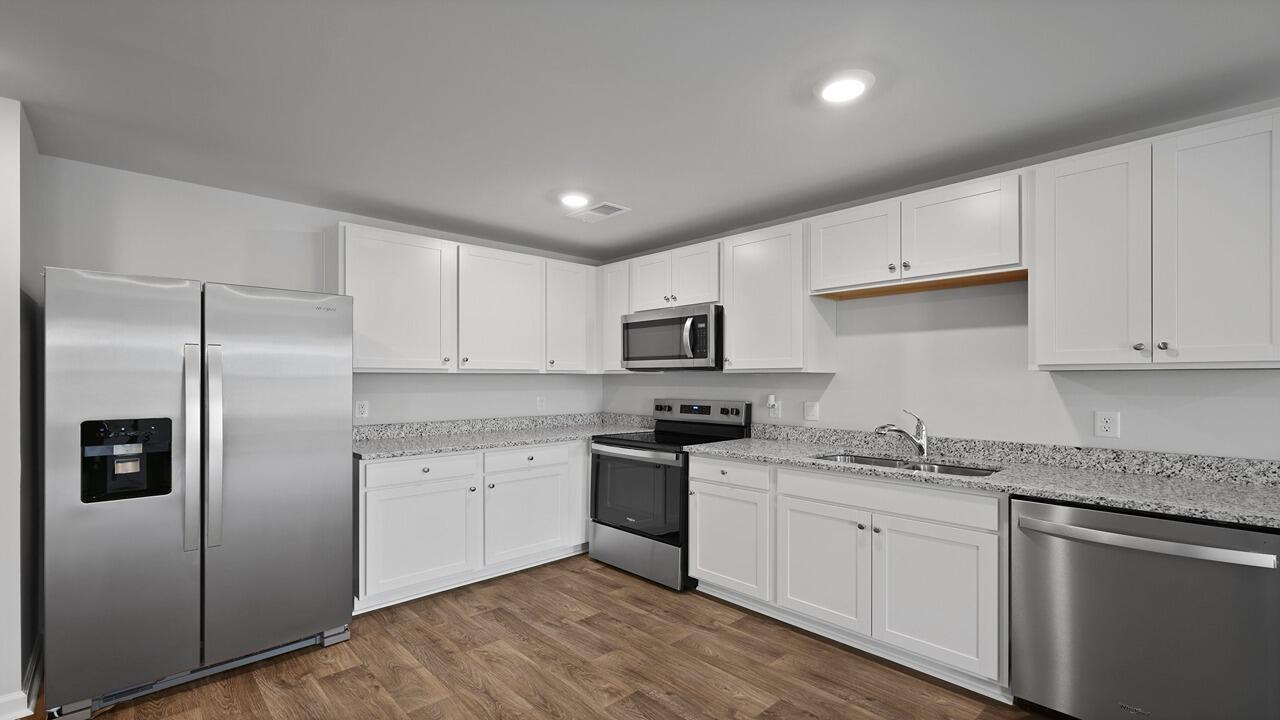 601 Perch Lane Santee, SC 29142 - Photo 2 of 26 25-web-or-mls-550A0440