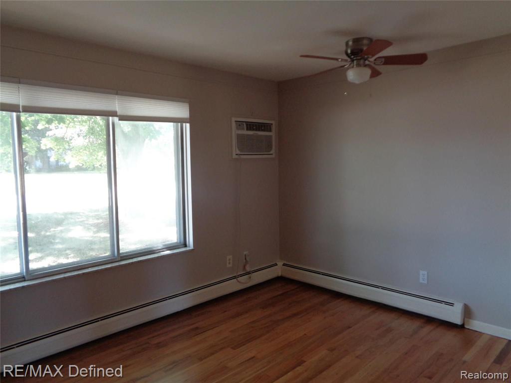45060 Platt Street Utica, MI 48317 - Photo 4 of 11