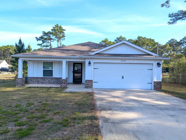 $2,120 | 9044 Quail Roost Drive, Navarre, FL 32566