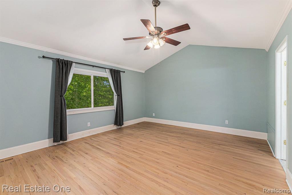 724 Woodfield Way Rochester Hills, MI 48307 - Photo 20 of 27