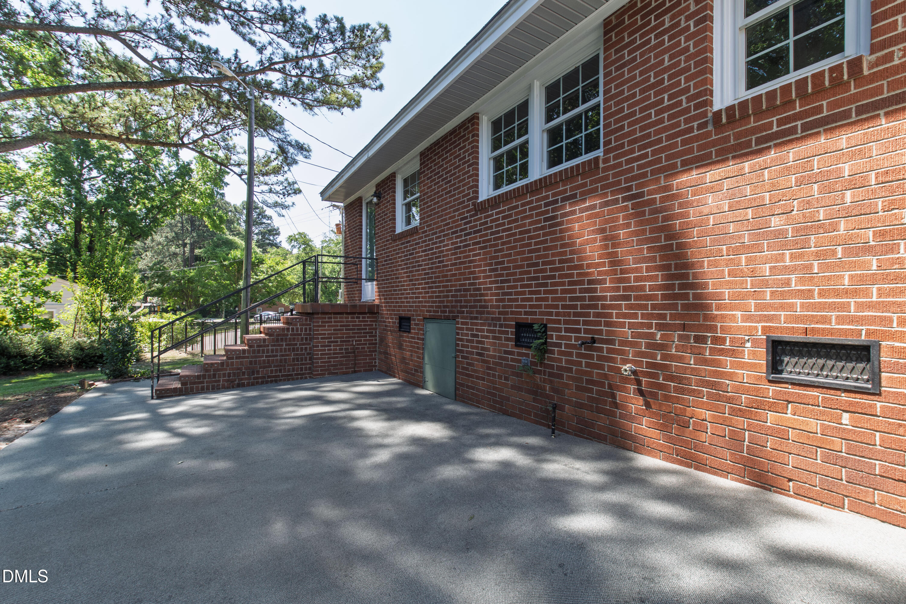 2467 Milburnie Road Raleigh, NC 27610 - Photo 16 of 34 Milburnie (10)