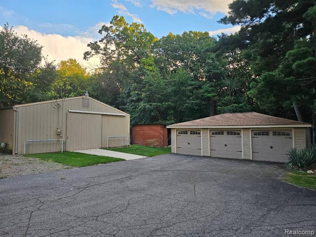 3825 Norton Road Howell, MI 48843 - Photo 53 of 62