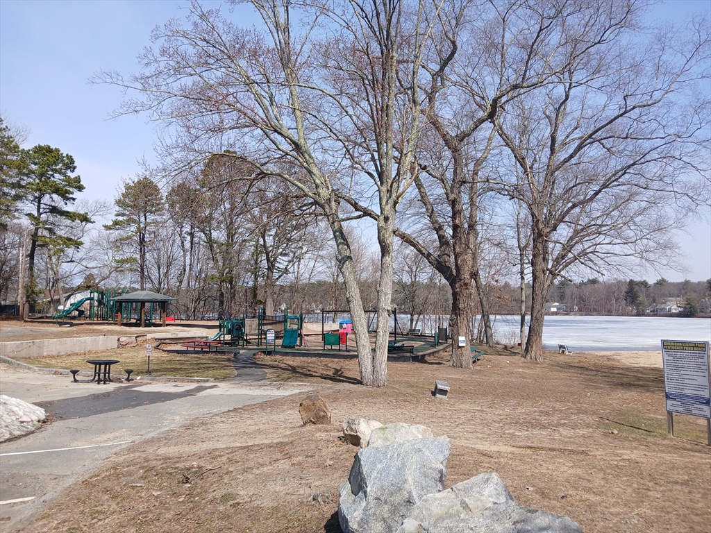 85 West Main Street Georgetown, MA 01833 - Photo 31 of 32