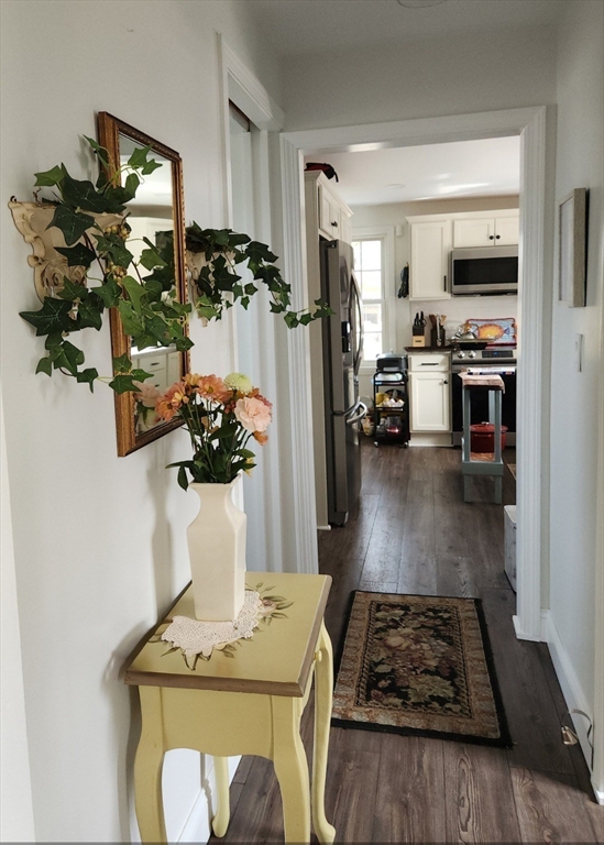 85 West Main Street Georgetown, MA 01833 - Photo 9 of 32