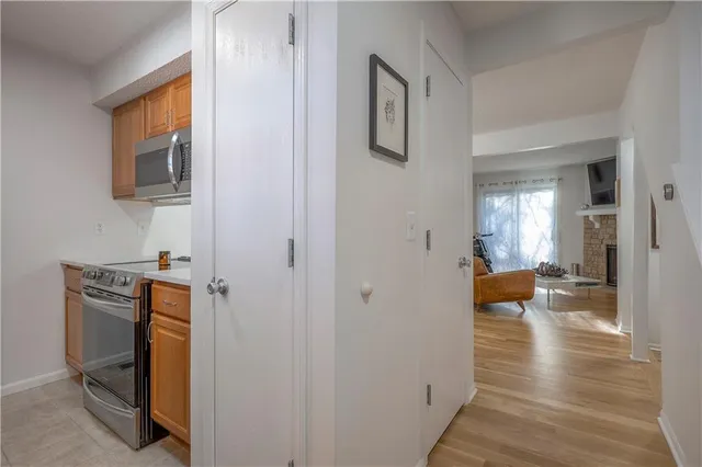 $250,000 | 1913 Lawrence Court, Kansas City, KS 66103