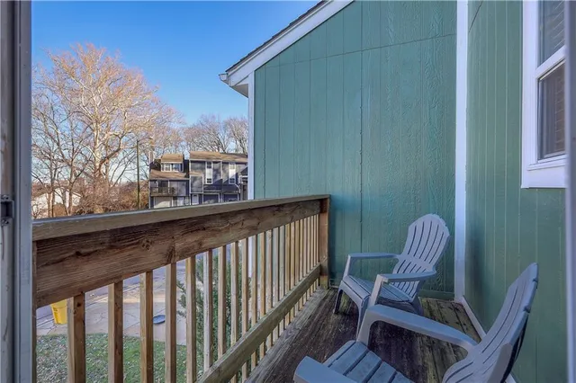 $250,000 | 1913 Lawrence Court, Kansas City, KS 66103