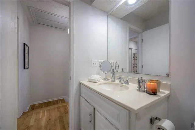 $250,000 | 1913 Lawrence Court, Kansas City, KS 66103