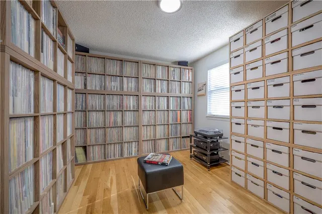 $250,000 | 1913 Lawrence Court, Kansas City, KS 66103