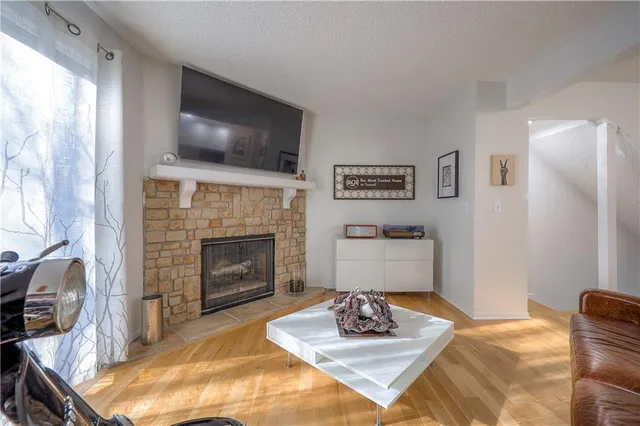 $250,000 | 1913 Lawrence Court, Kansas City, KS 66103