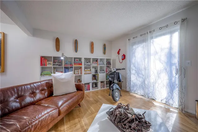 $250,000 | 1913 Lawrence Court, Kansas City, KS 66103