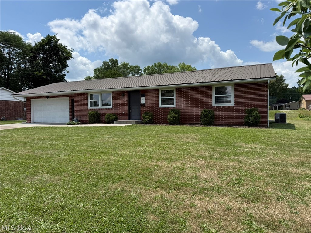 1038 2nd Street Southwest New Philadelphia, OH 44663 - Photo 2 of 50