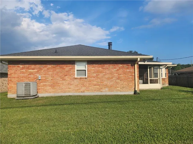 $310,000 | 135 Dunleith Drive, Destrehan, LA 70047