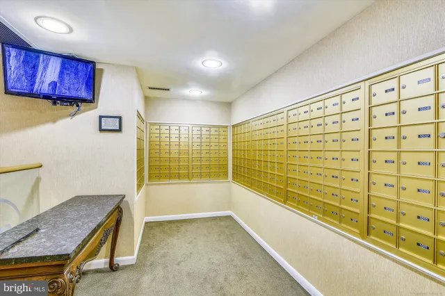 $432,000 | 8360 Greensboro Drive, Unit 305, McLean, VA 22102