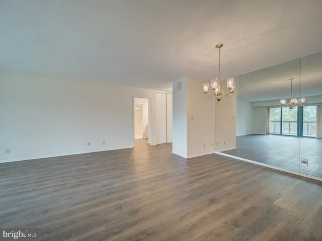 $432,000 | 8360 Greensboro Drive, Unit 305, McLean, VA 22102