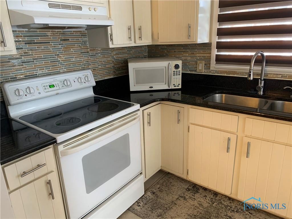 150 Quail Road, Unit 12 Perrysburg, OH 43551 - Photo 7 of 16 Gallery Image 7