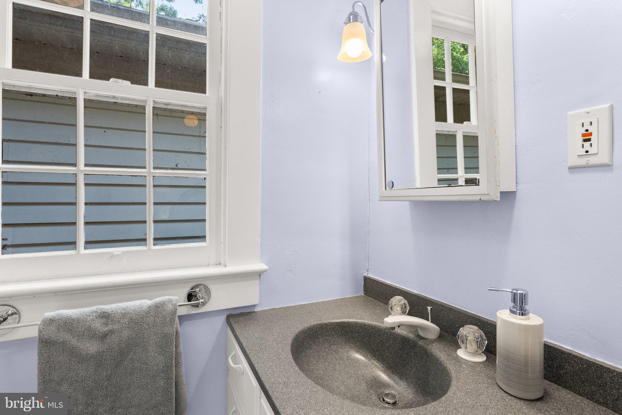 10325 Parkman Road Silver Spring, MD 20903 - Photo 20 of 47 hall bath, second floor