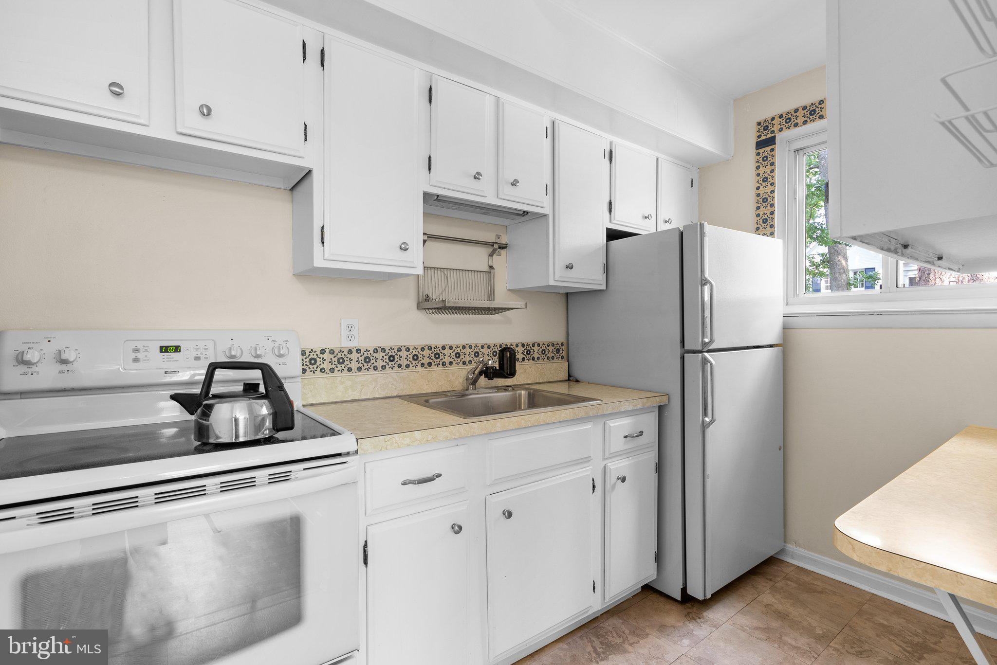 10325 Parkman Road Silver Spring, MD 20903 - Photo 36 of 47 Attached apartment