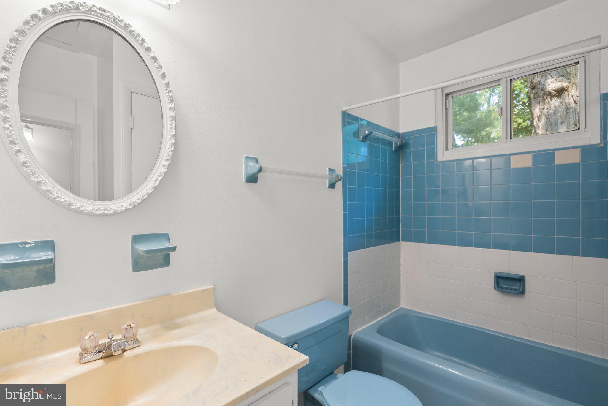 10325 Parkman Road Silver Spring, MD 20903 - Photo 40 of 47 apartment bath