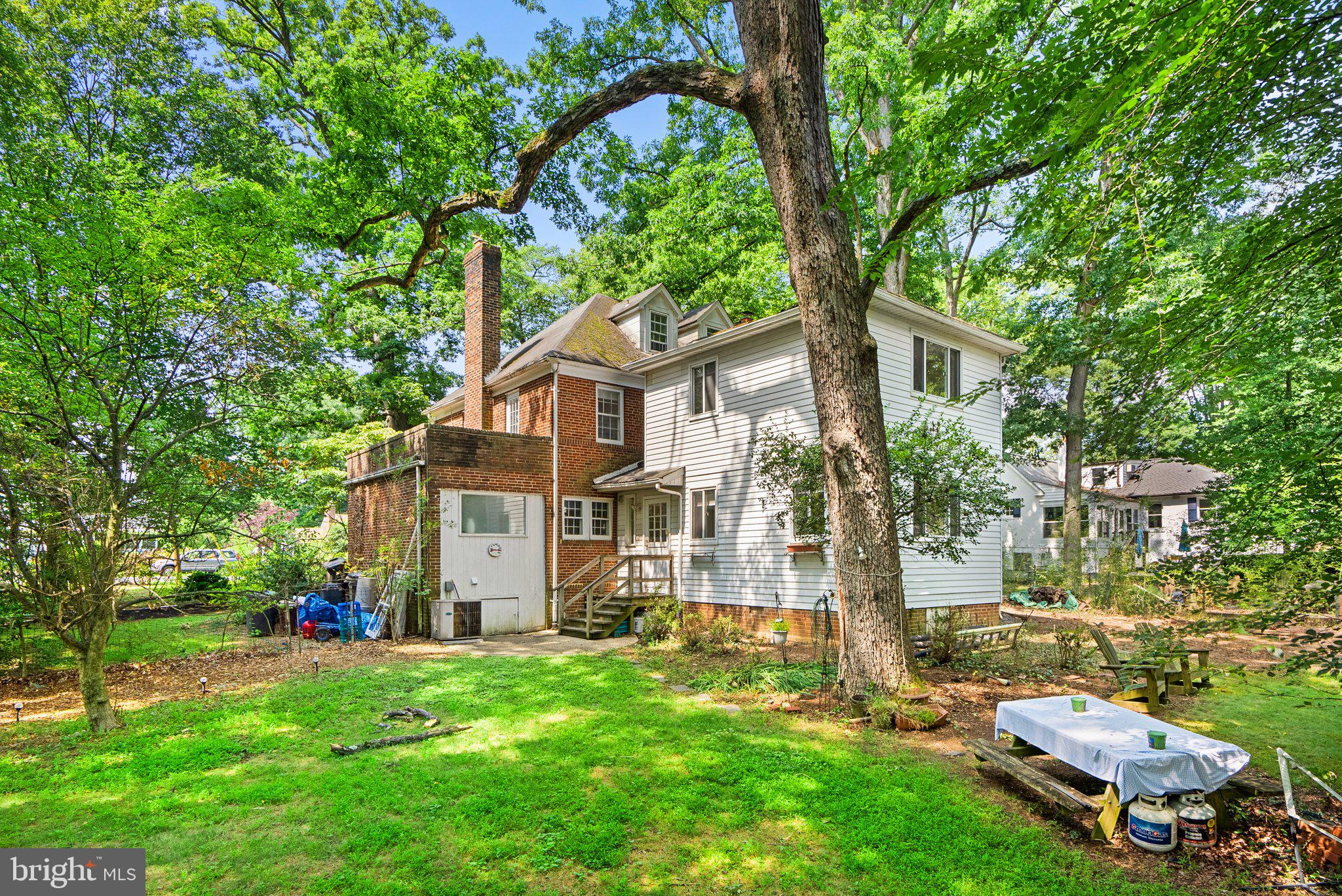 10325 Parkman Road Silver Spring, MD 20903 - Photo 45 of 47 large 1/4 acre side yard