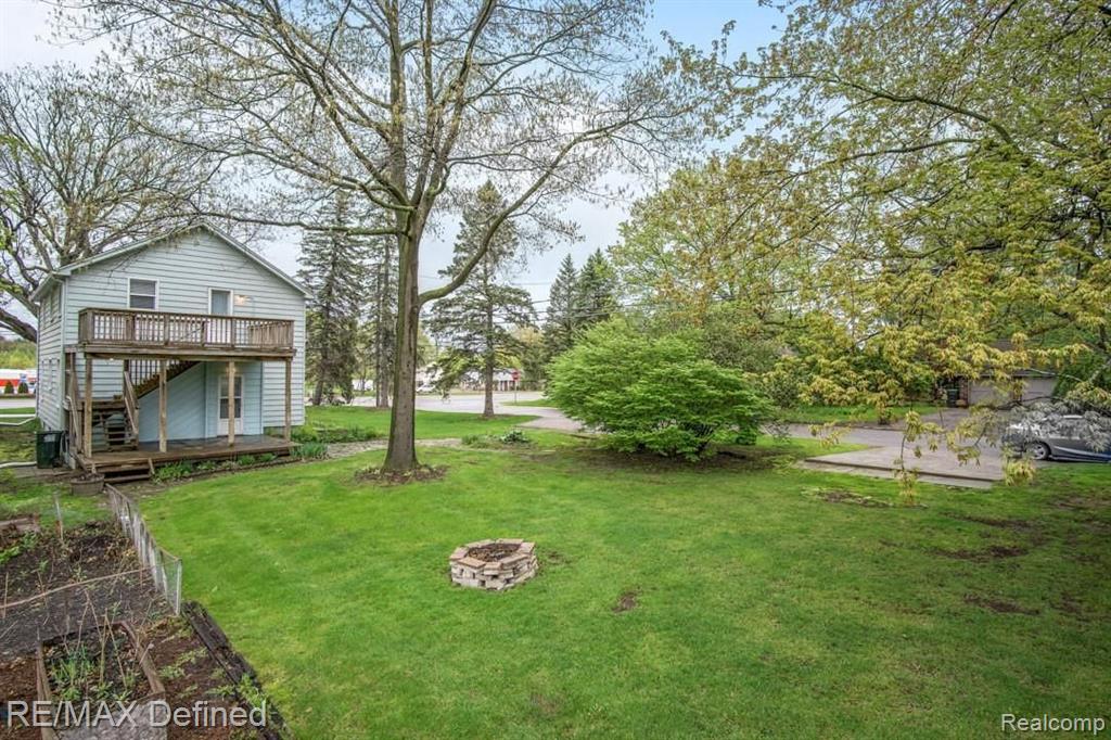 192 East Tienken Road Rochester Hills, MI 48307 - Photo 31 of 38
