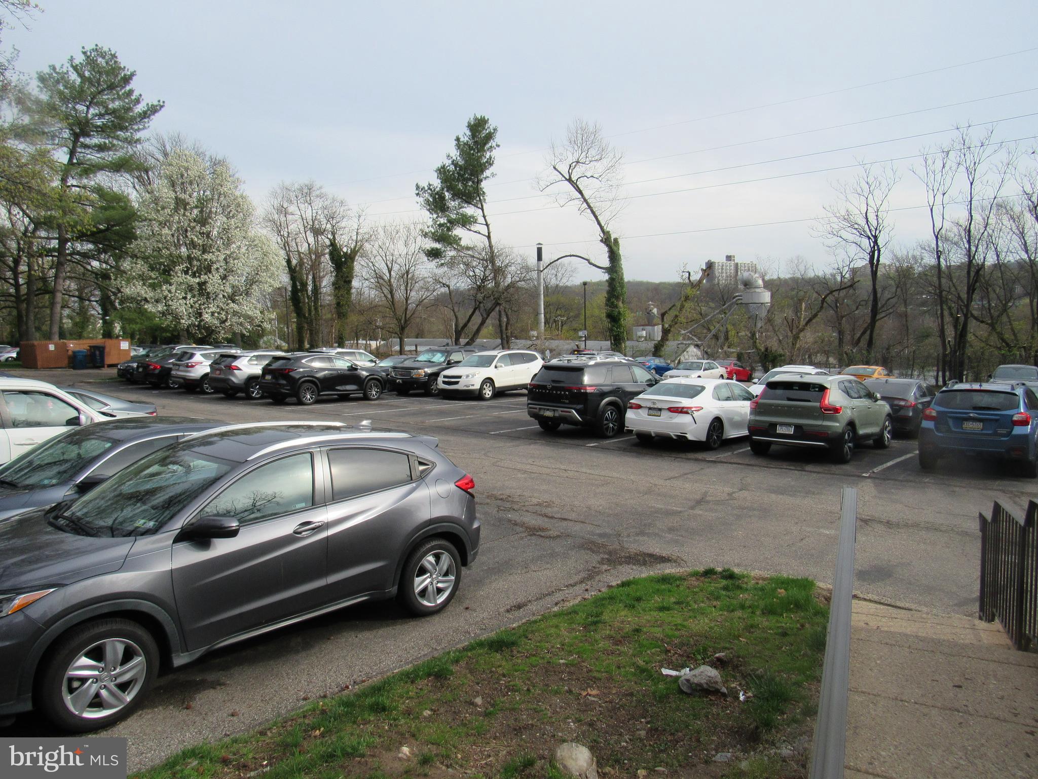 4000 Gypsy Lane, Unit 622F1 Philadelphia, PA 19129 - Photo 31 of 45 a view of cars parked on a city street