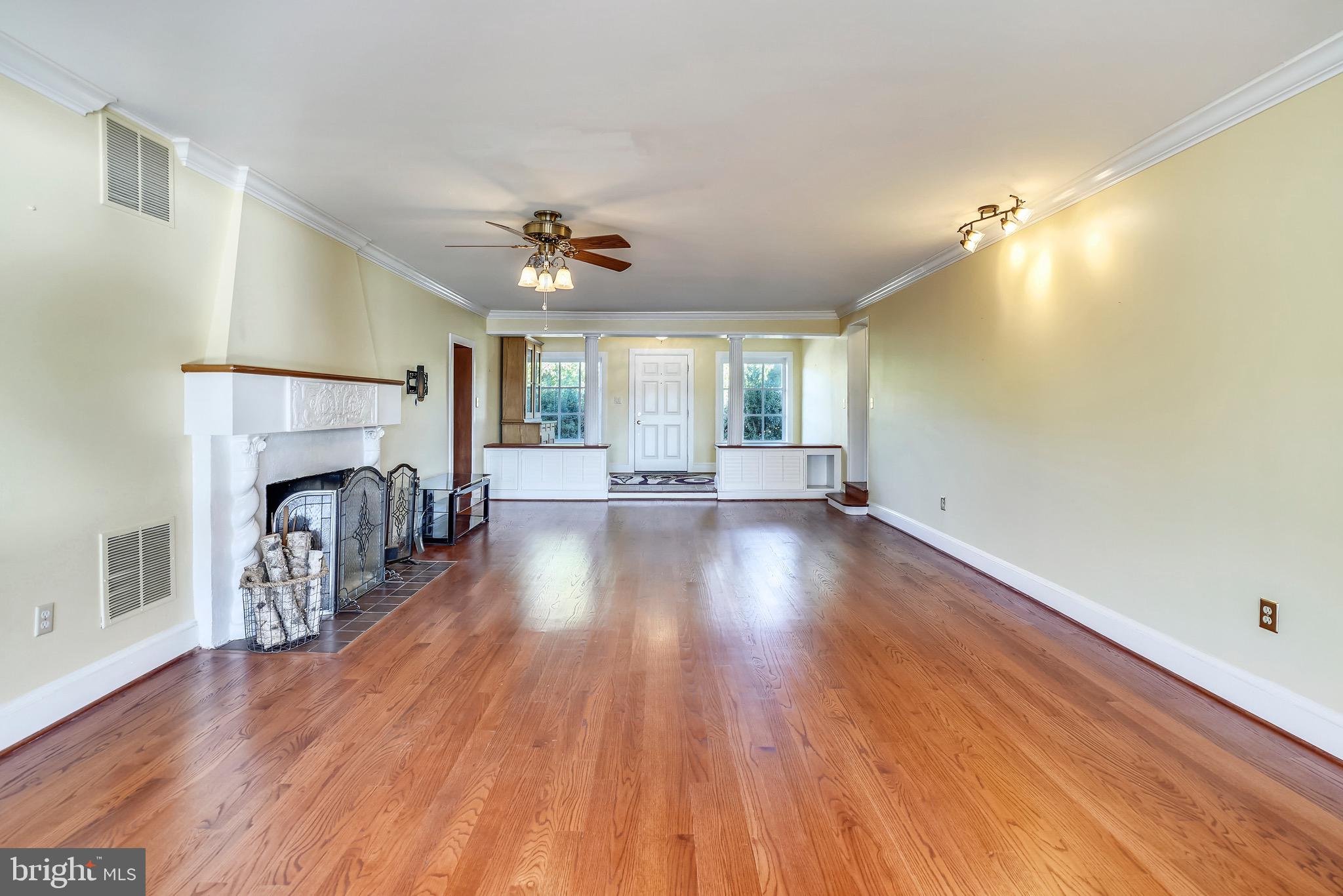 5905 Deale Beach Road Deale, MD 20751 - Photo 16 of 33 Great Room