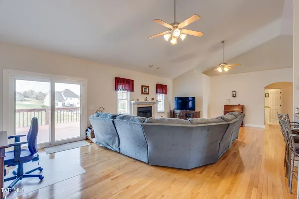 $649,900 | 381 Boonesboro Road, Gray, TN 37615