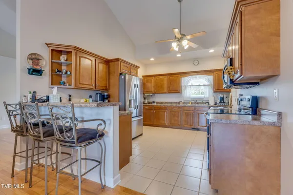 $649,900 | 381 Boonesboro Road, Gray, TN 37615