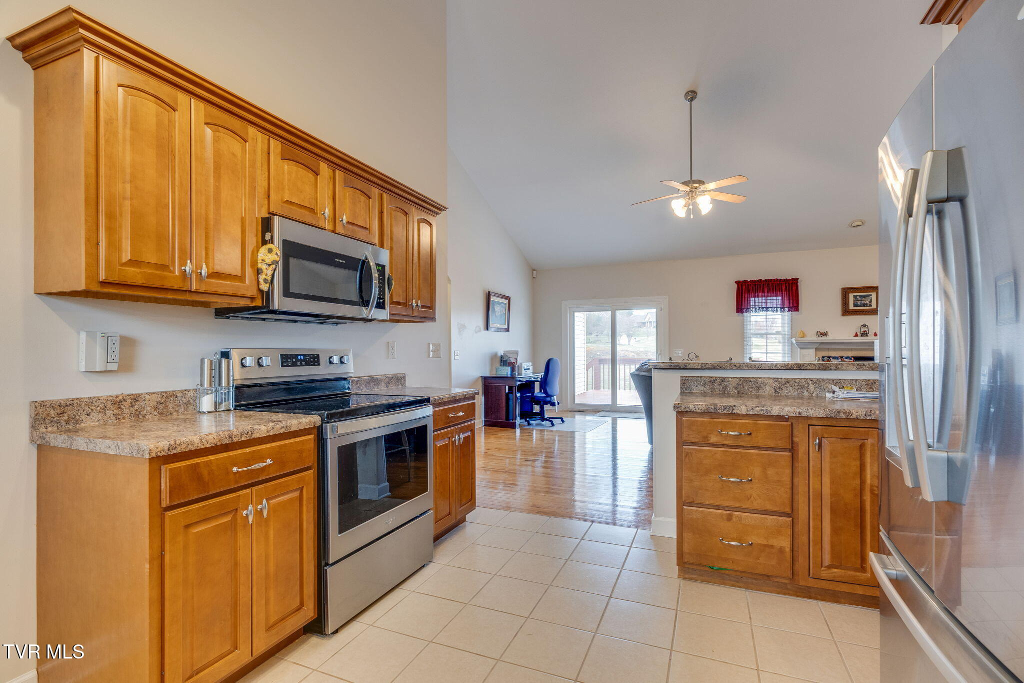 381 Boonesboro Road Gray, TN 37615 - Photo 16 of 36 016