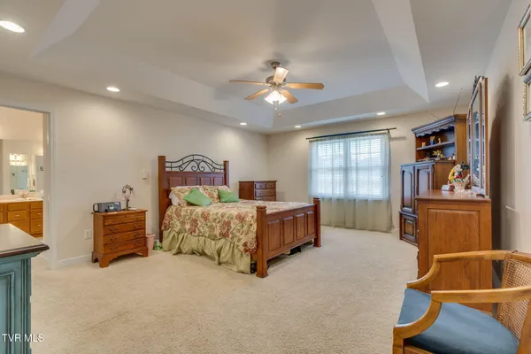 $649,900 | 381 Boonesboro Road, Gray, TN 37615
