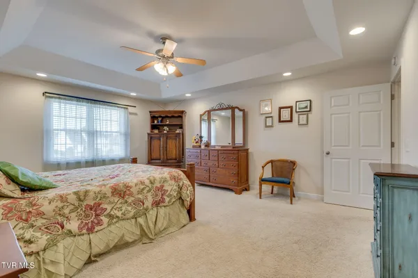 $649,900 | 381 Boonesboro Road, Gray, TN 37615