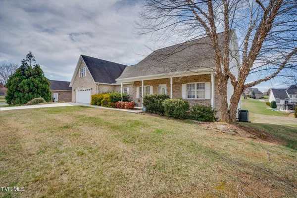 $649,900 | 381 Boonesboro Road, Gray, TN 37615