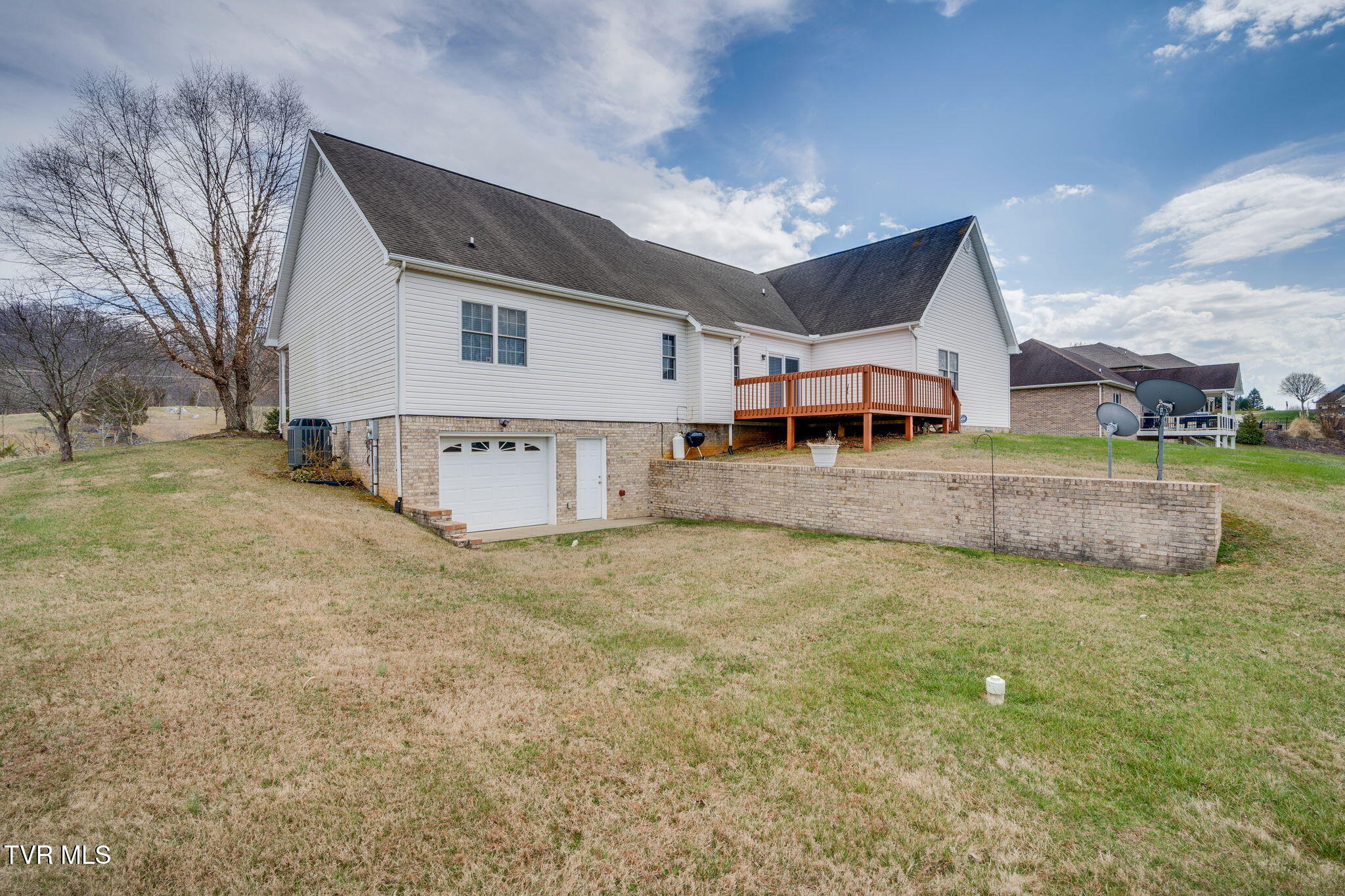 381 Boonesboro Road Gray, TN 37615 - Photo 34 of 36 038