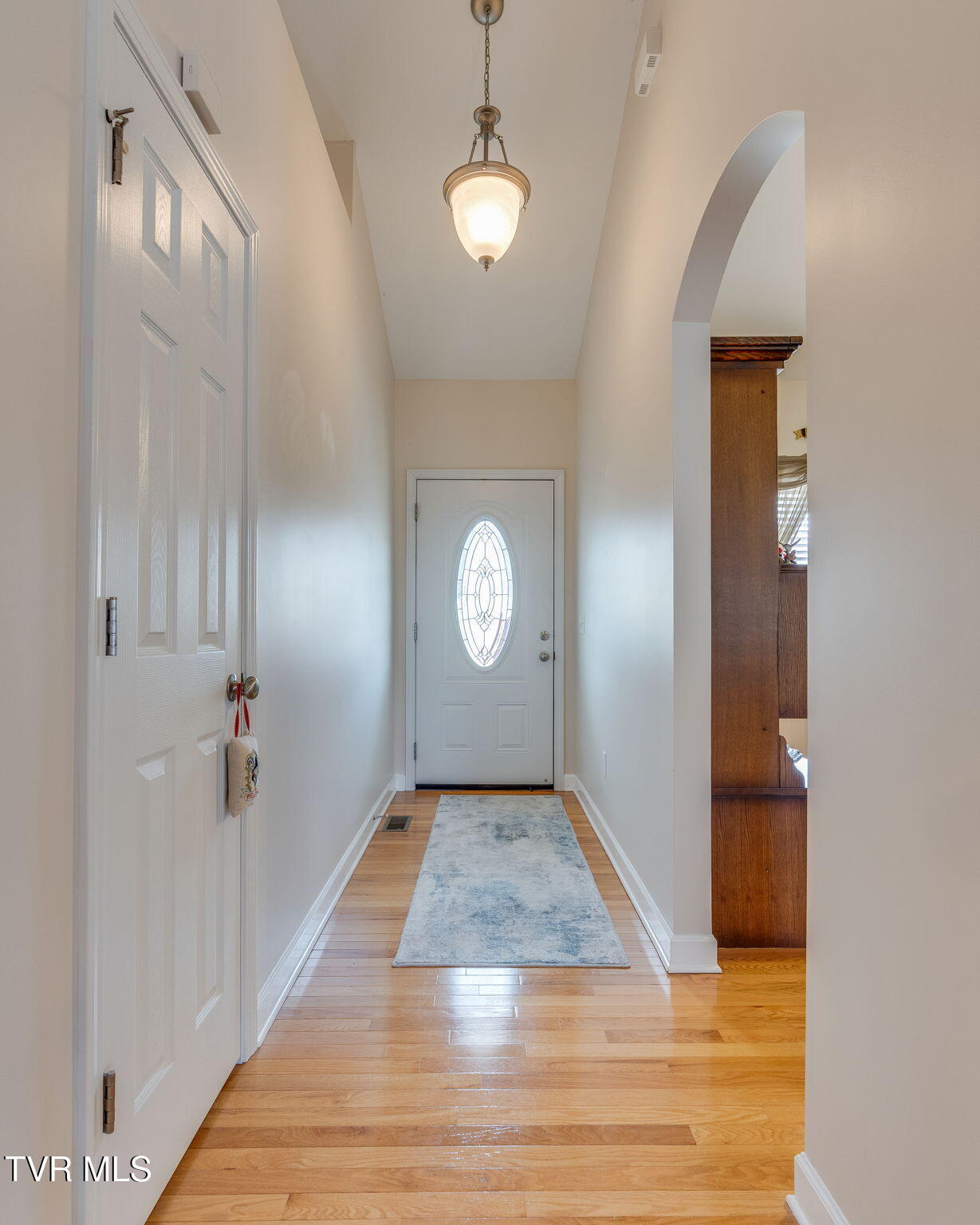 381 Boonesboro Road Gray, TN 37615 - Photo 6 of 36 006