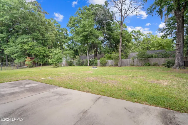 $2,800 | 44 Purrysburg Drive, Beaufort, SC 29907