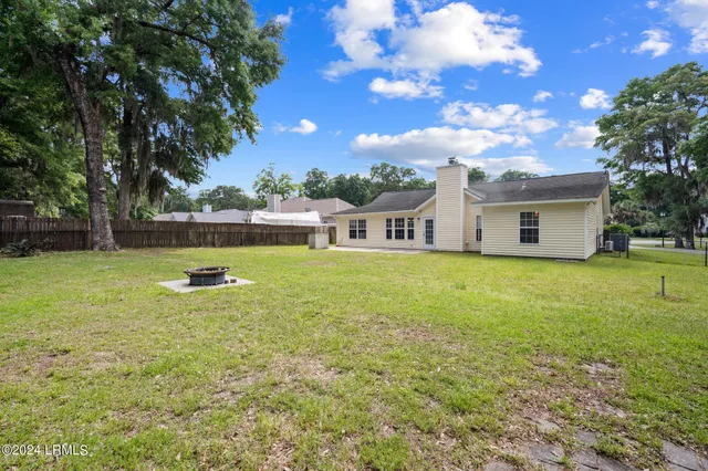$2,800 | 44 Purrysburg Drive, Beaufort, SC 29907